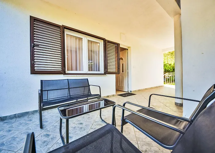 Maldini-1 By Interhome Sukošan