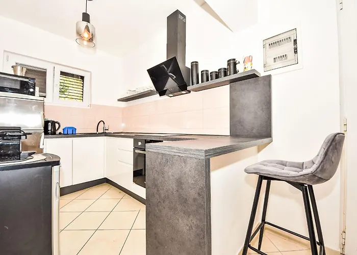 Maldini-1 By Interhome * Sukošan