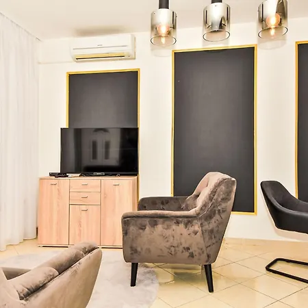 Maldini-1 By Interhome *